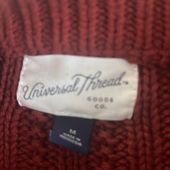 Universal Threads Target Sweater - Picture 3 of 4